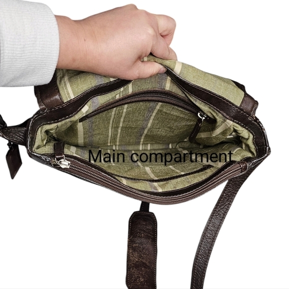 Aged Dark Brown Leather Messenger Bag Green Striped Cloth Lining Tons of Pockets - Picture 7 of 16